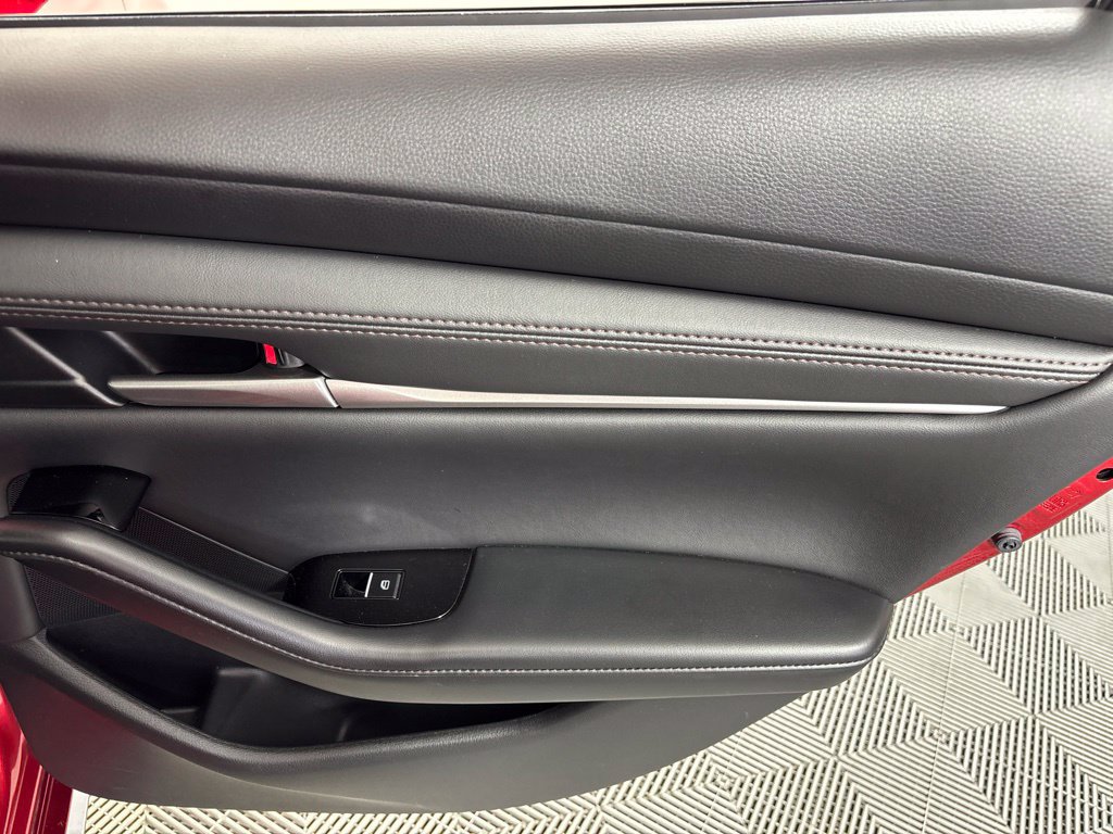 Used 2025 MAZDA MAZDA3 s FWD image 15