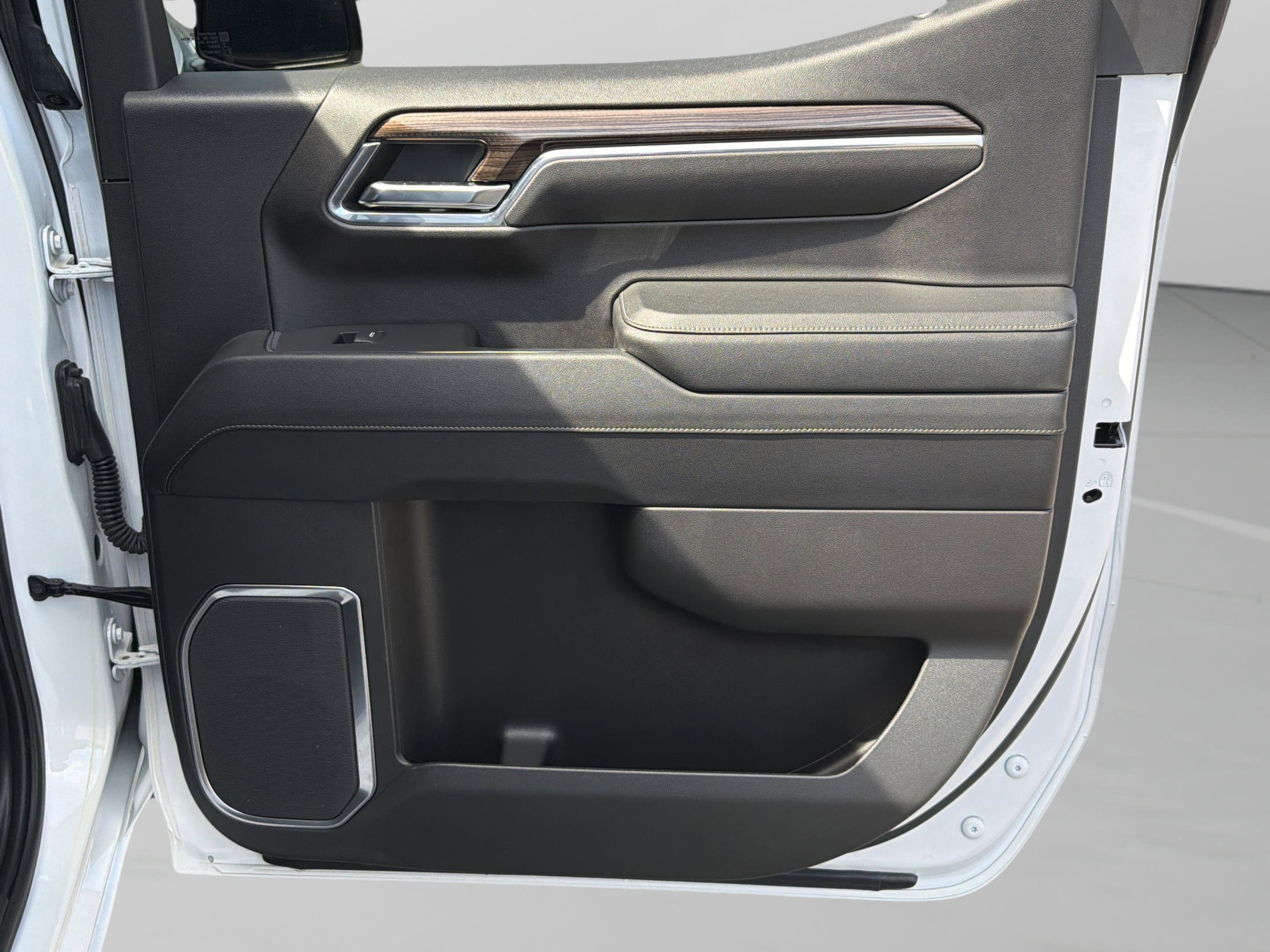 Used 2023 Chevrolet Silverado 1500 LT Trail Boss w/ Protection Package image 26