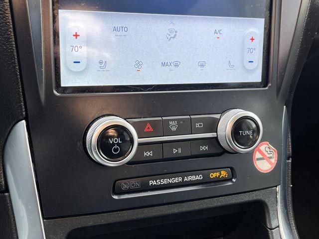 Used 2023 Ford Edge Titanium AWD/4WD image 37