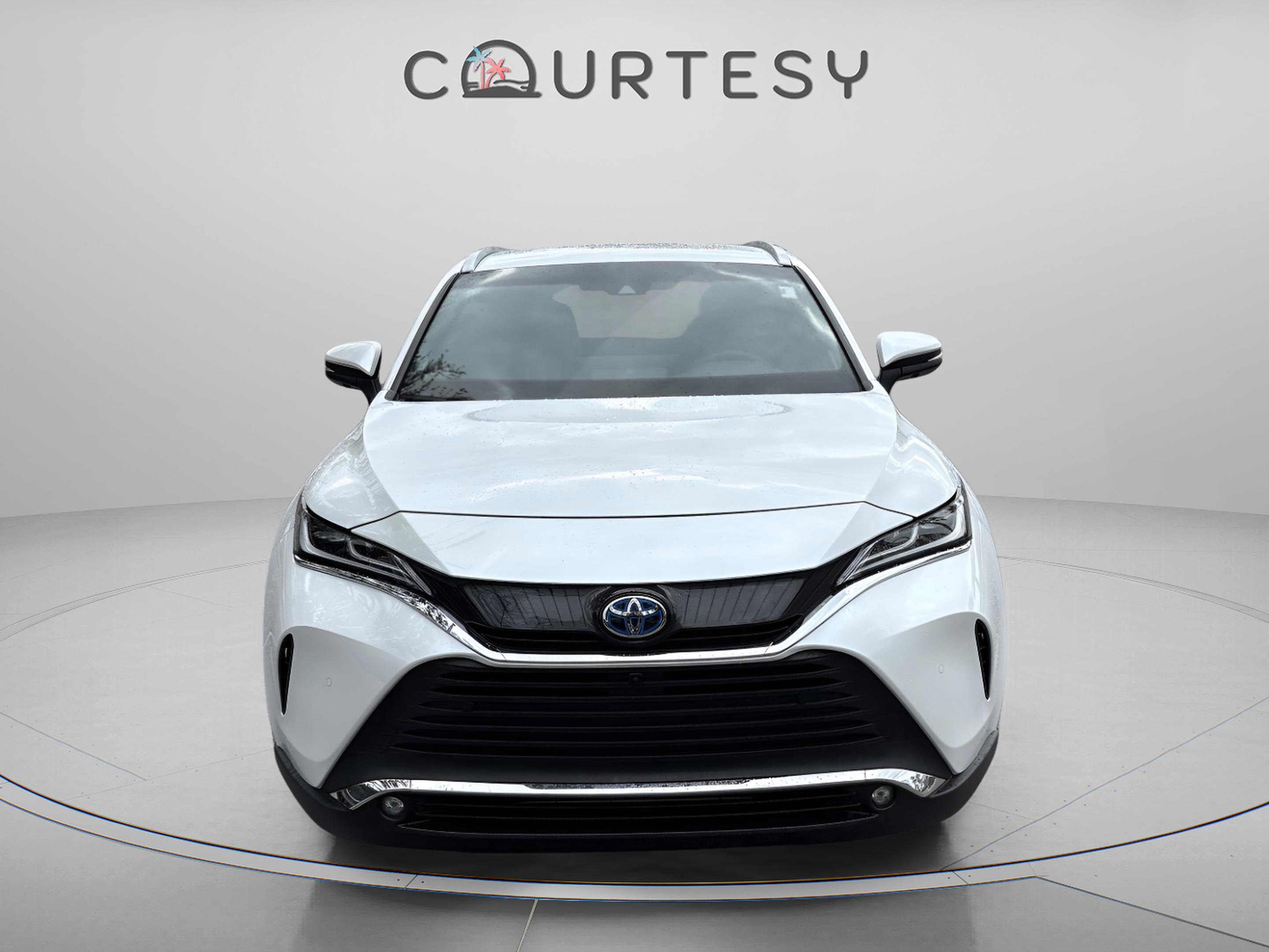 Used 2023 Toyota Venza Limited image 11