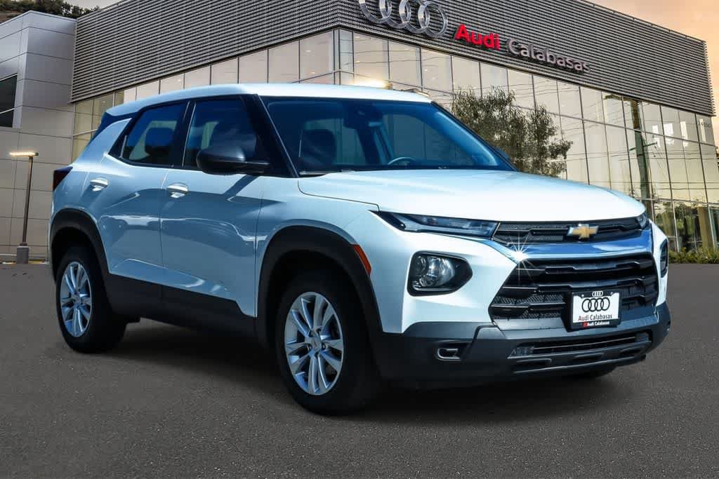 Used 2022 Chevrolet TrailBlazer LS FWD image 3