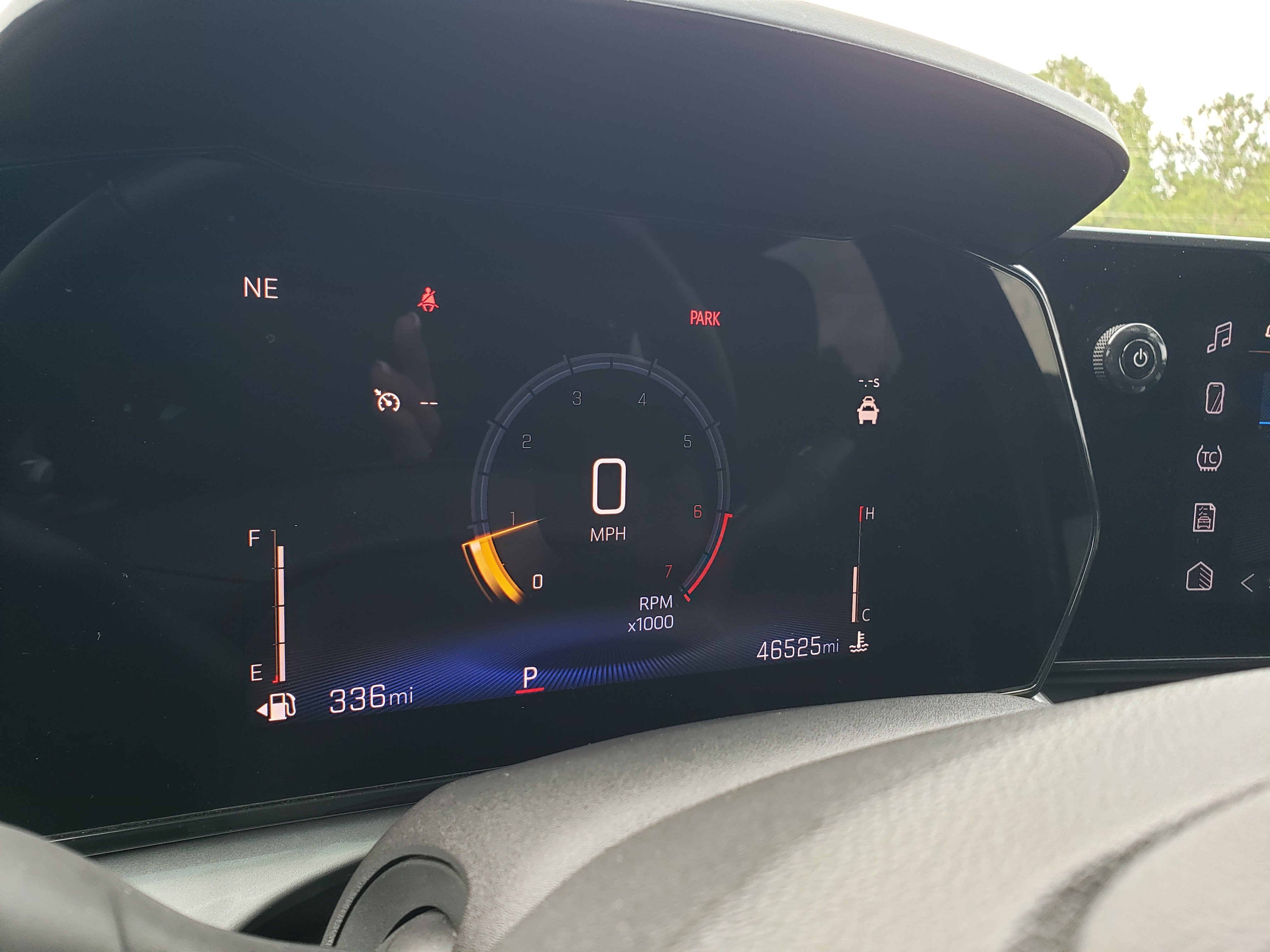 Used 2024 Chevrolet Trax LT w/ Driver Confidence Package FWD image 20