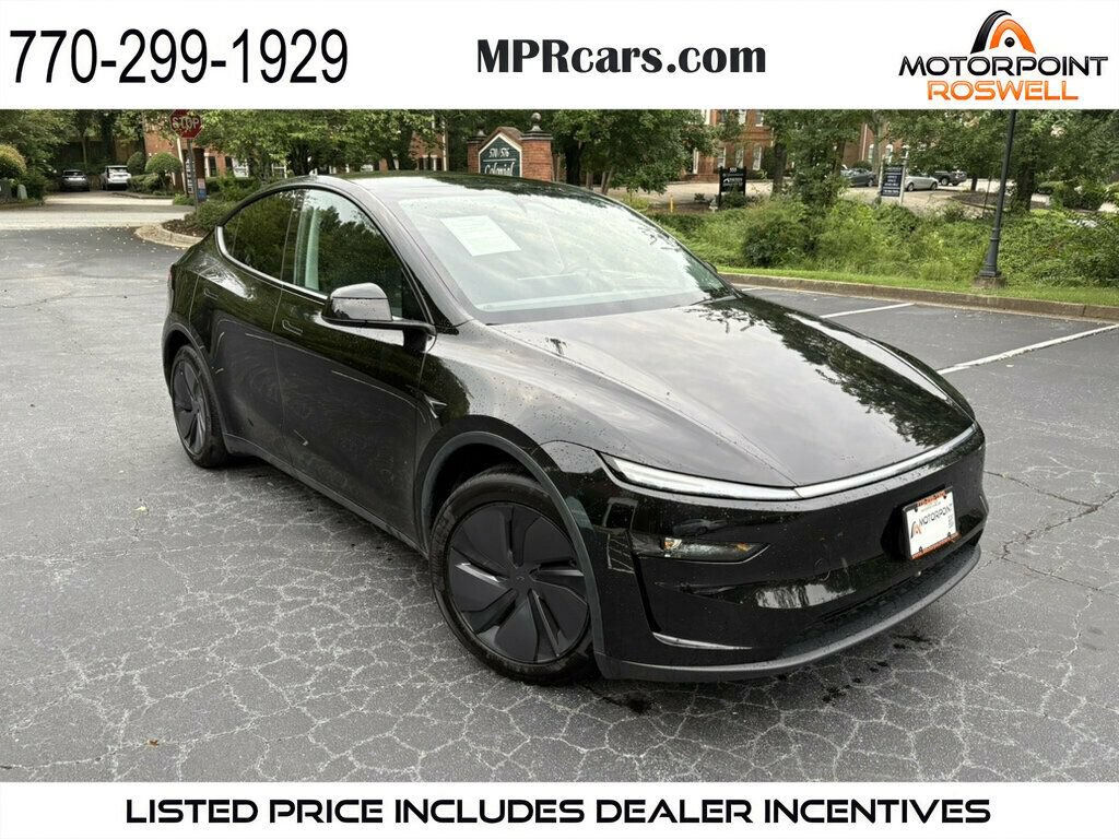Used 2026 Tesla Model Y Long Range RWD image 1
