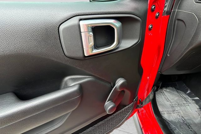 Used 2023 Jeep Wrangler Willys image 35