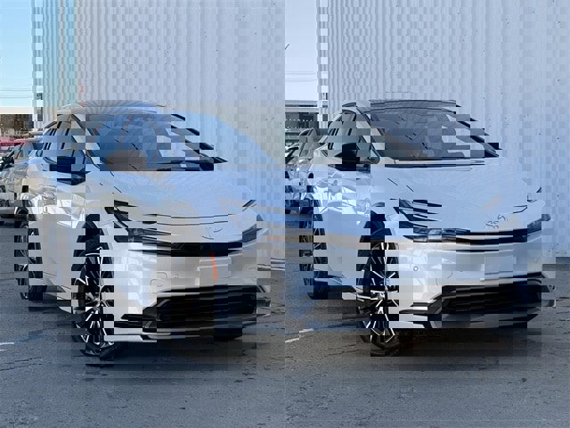 Used 2024 Toyota Prius Limited image 2