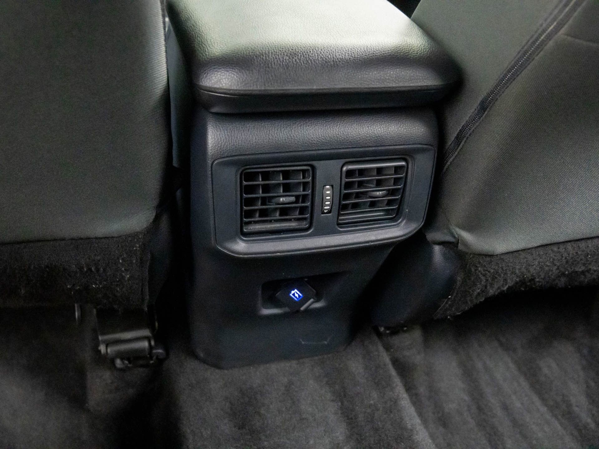 Used 2025 Toyota RAV4 LE image 17