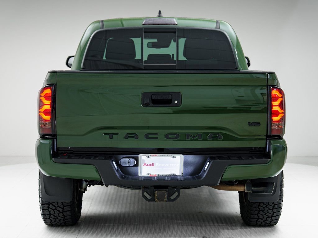Used 2021 Toyota Tacoma TRD Sport AWD/4WD image 32