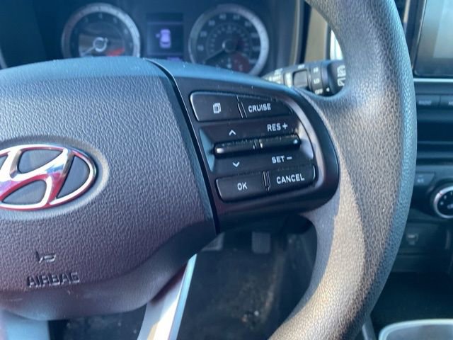 Used 2021 Hyundai Venue SE image 19