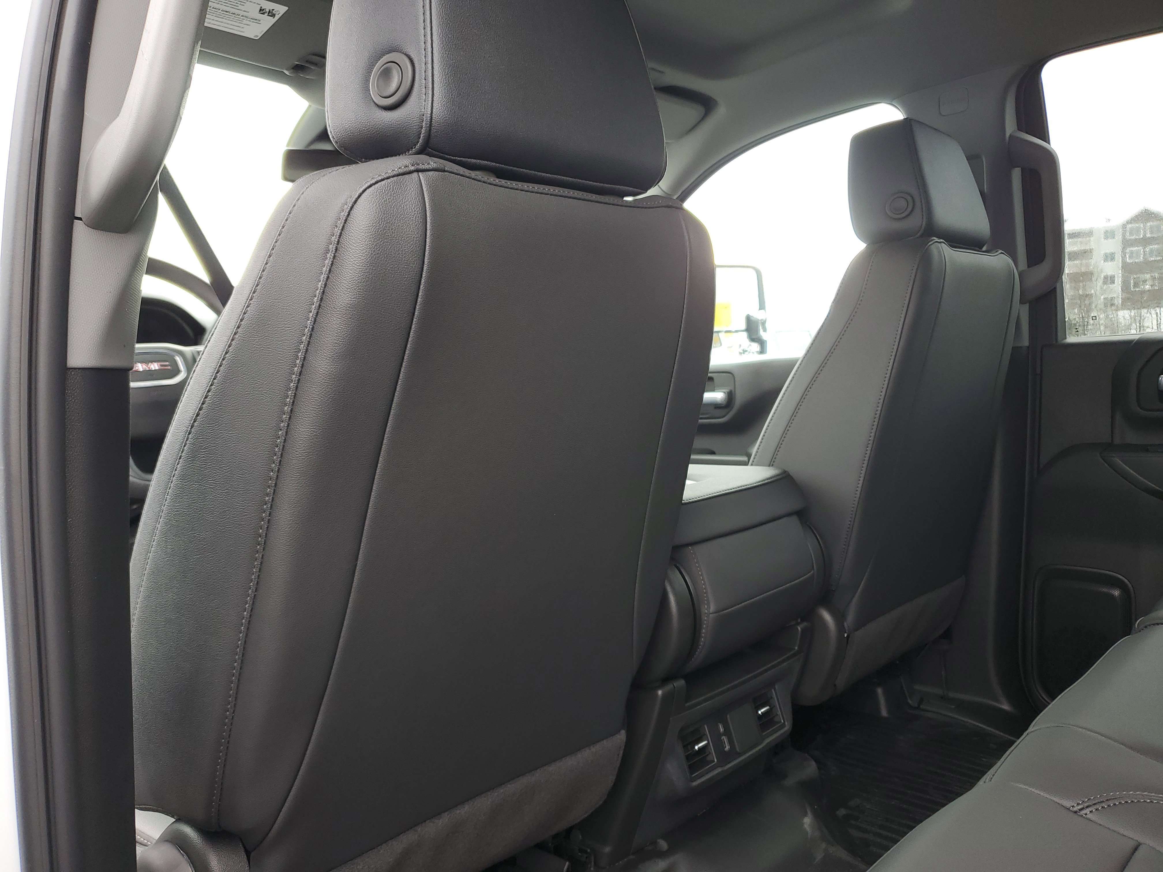 New 2025 GMC Sierra 3500 Pro w/ Convenience Package image 28