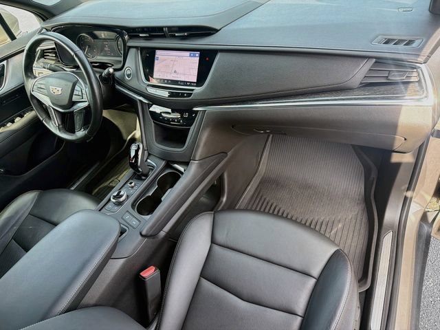 Used 2023 Cadillac XT5 Premium Luxury w/ LPO, Floor Liner Package AWD/4WD image 31