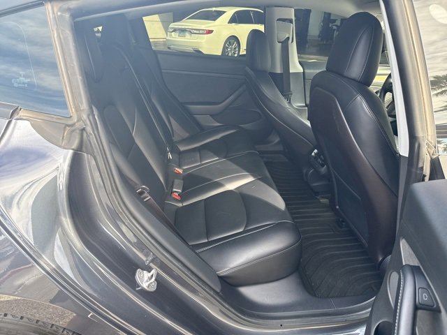 Used 2021 Tesla Model 3 Standard Range Plus image 15