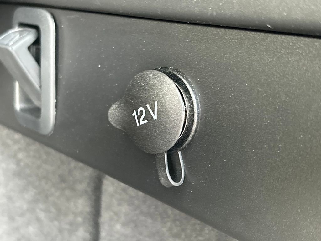 Used 2026 Land Rover Range Rover Velar S image 15