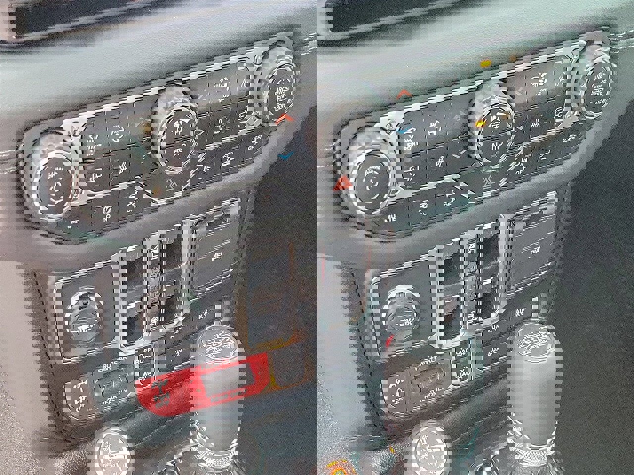 Used 2025 Jeep Wrangler Unlimited Rubicon 392 image 24