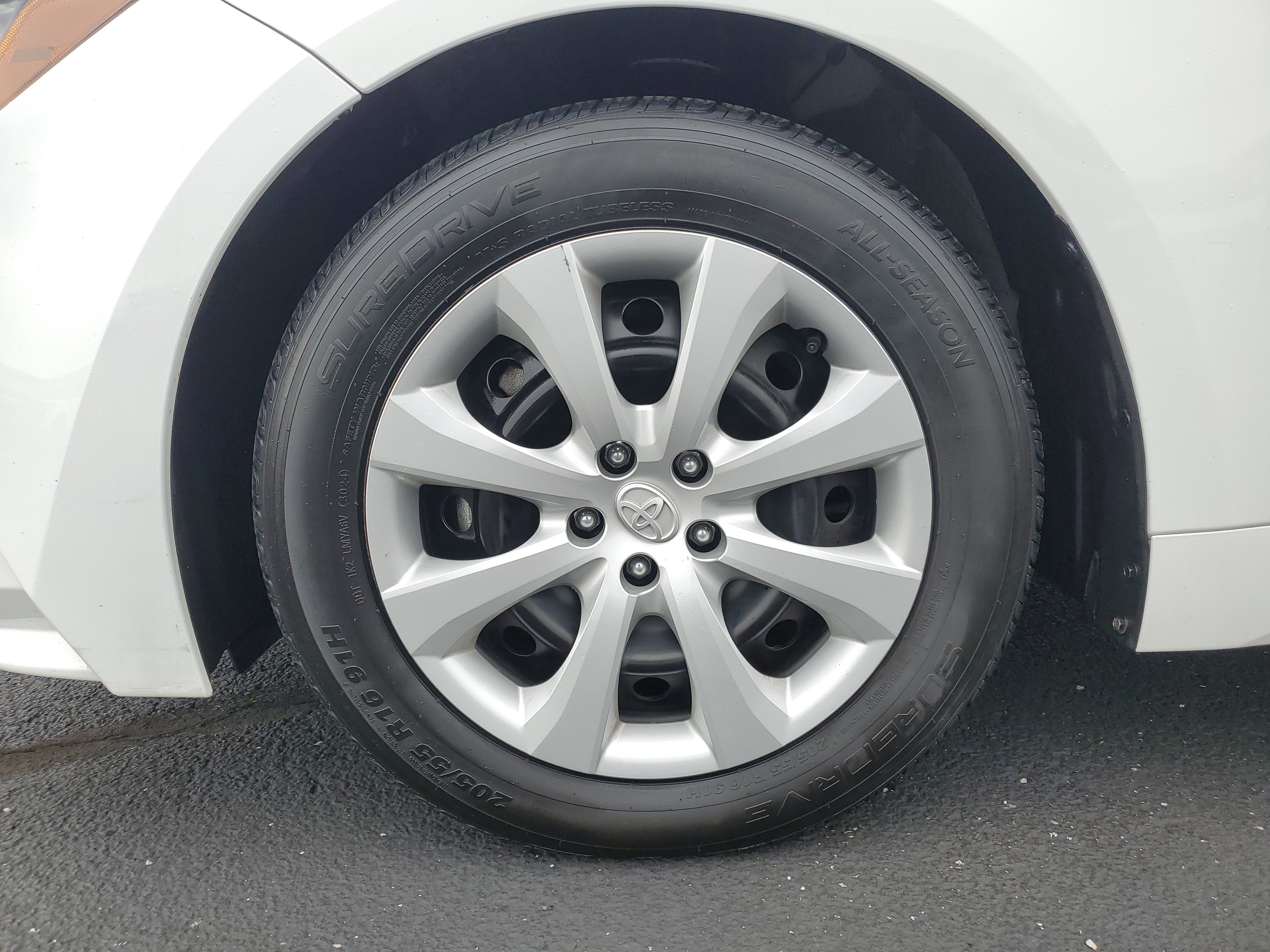 Used 2024 Toyota Corolla LE FWD image 7