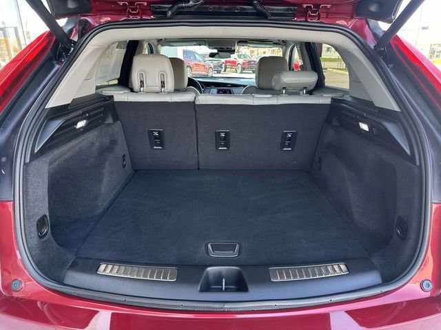 Used 2020 Cadillac XT4 Premium Luxury w/ Cold Weather Package image 27