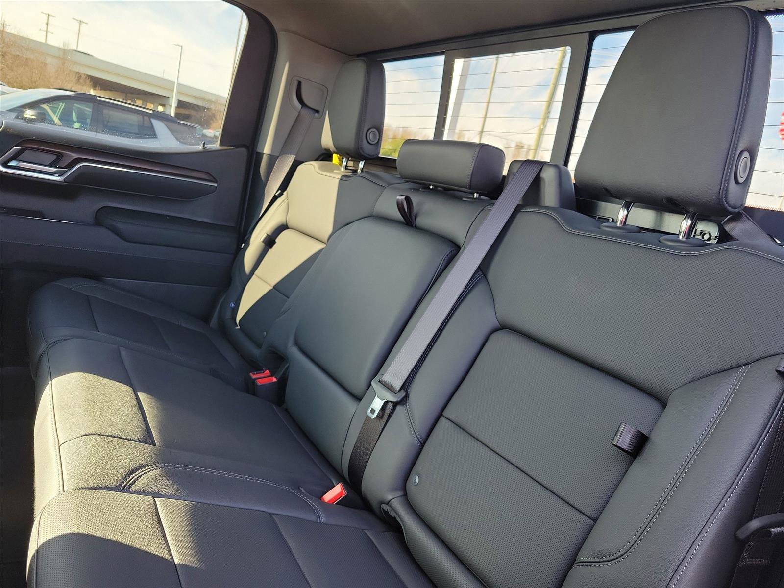 New 2026 GMC Sierra 1500 SLT w/ SLT Premium Package image 11