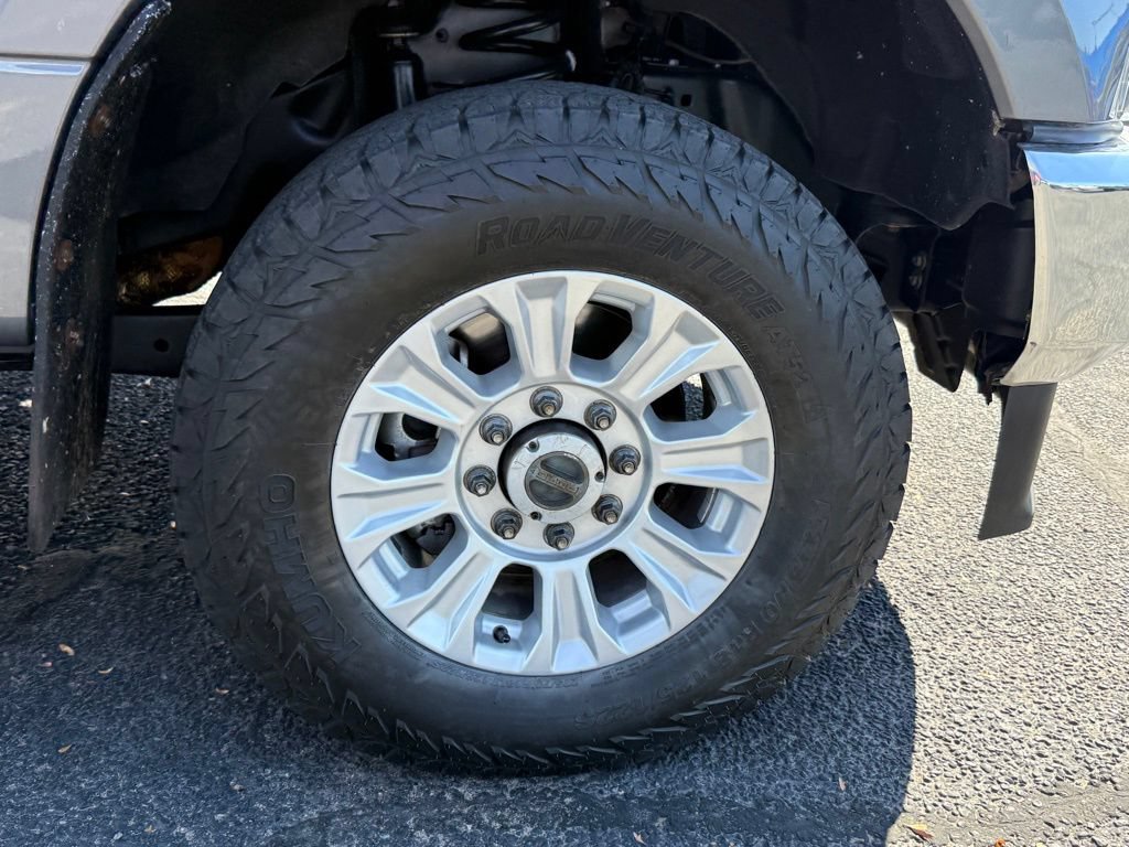 Used 2021 Ford F350 XLT w/ XLT Value Package AWD/4WD image 26