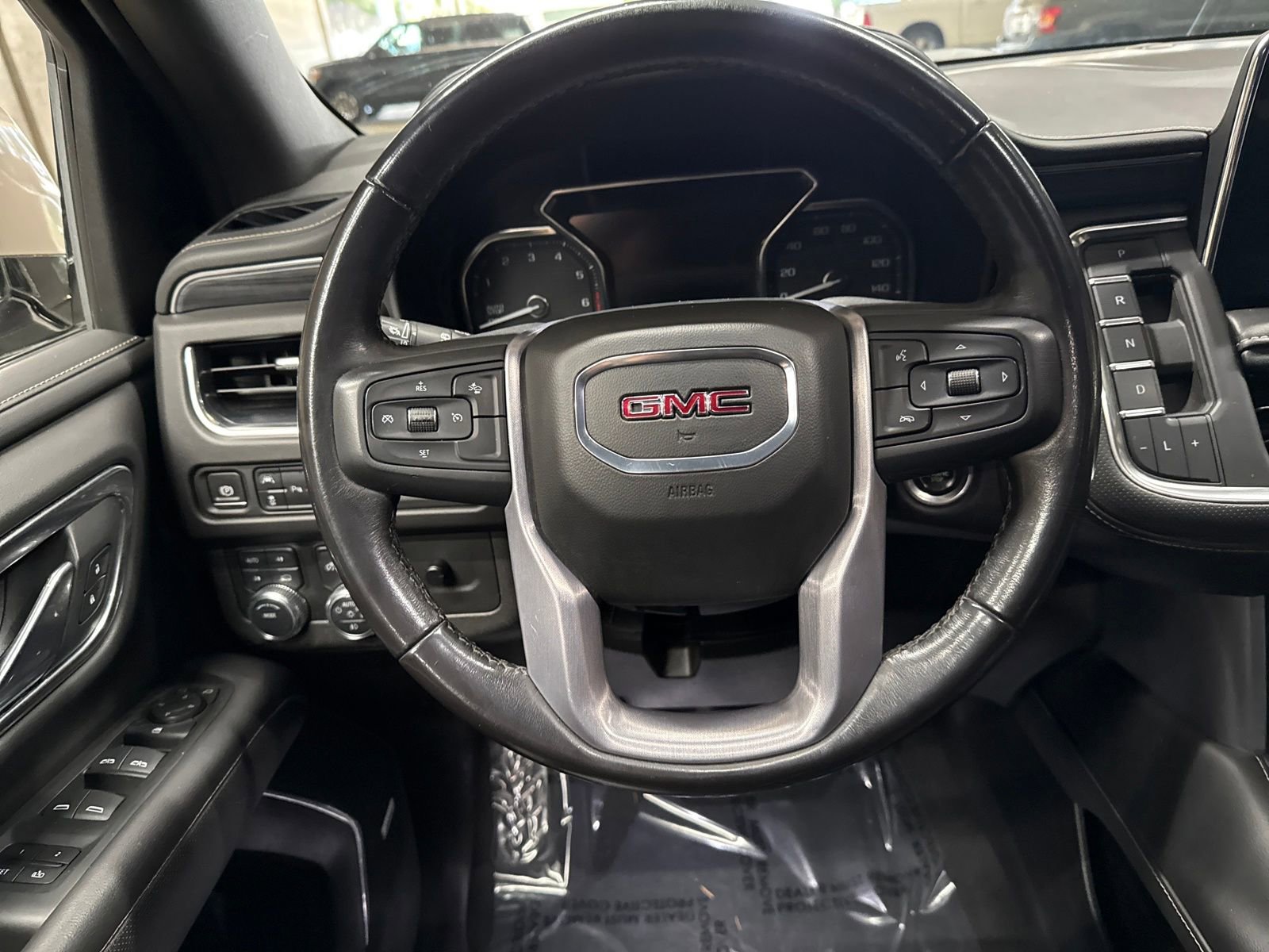 Used 2021 GMC Yukon XL SLT image 26