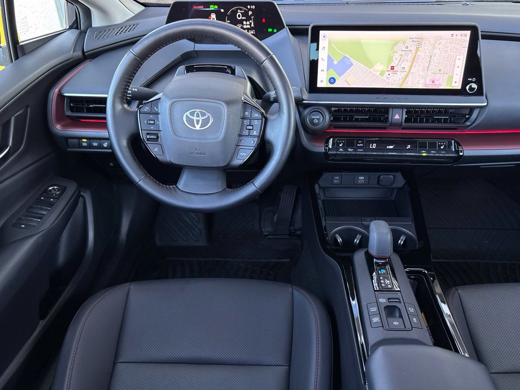 Used 2024 Toyota Prius Prime FWD image 30