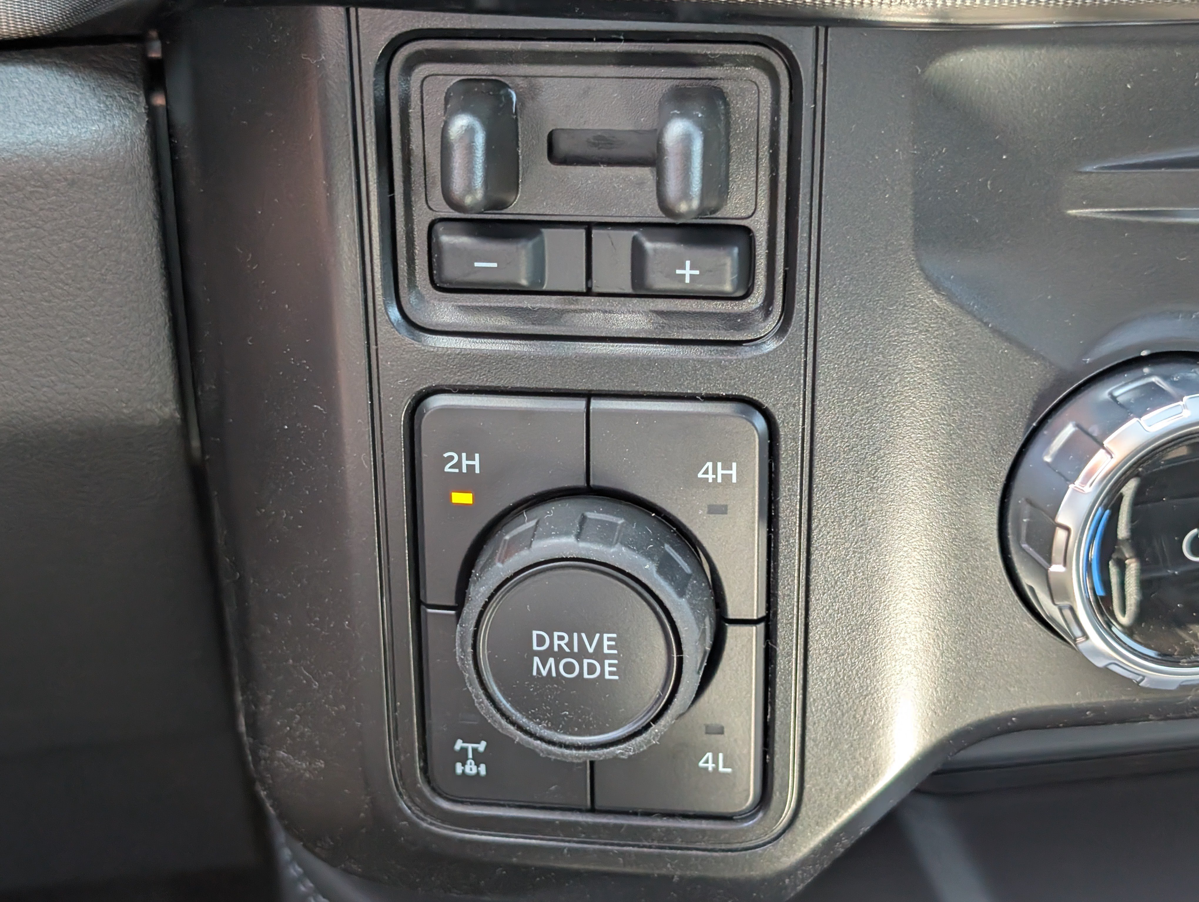 New 2026 Ford F350 Platinum AWD/4WD image 23