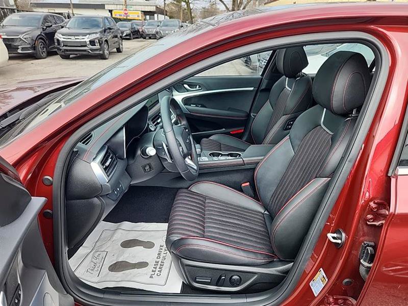 Used 2024 Genesis G70 2.5T w/ Sport Prestige Package RWD image 5