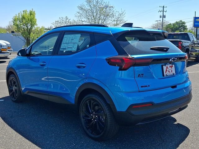 New 2027 Chevrolet Bolt RS w/ Technology Package FWD image 3