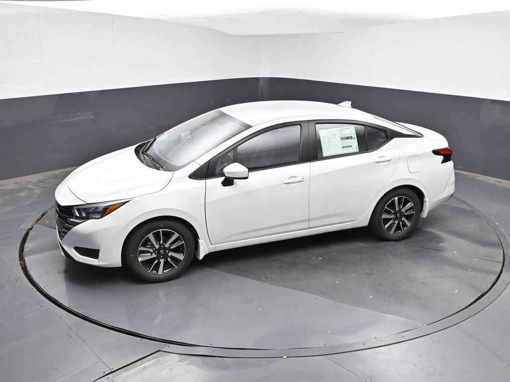 Used 2025 Nissan Versa SV w/ Trunk Package FWD image 18