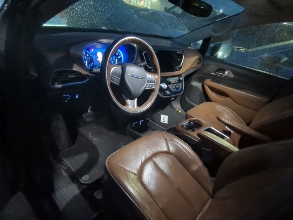 Used 2018 Chrysler Pacifica Limited w/ Tire & Wheel Group image 7