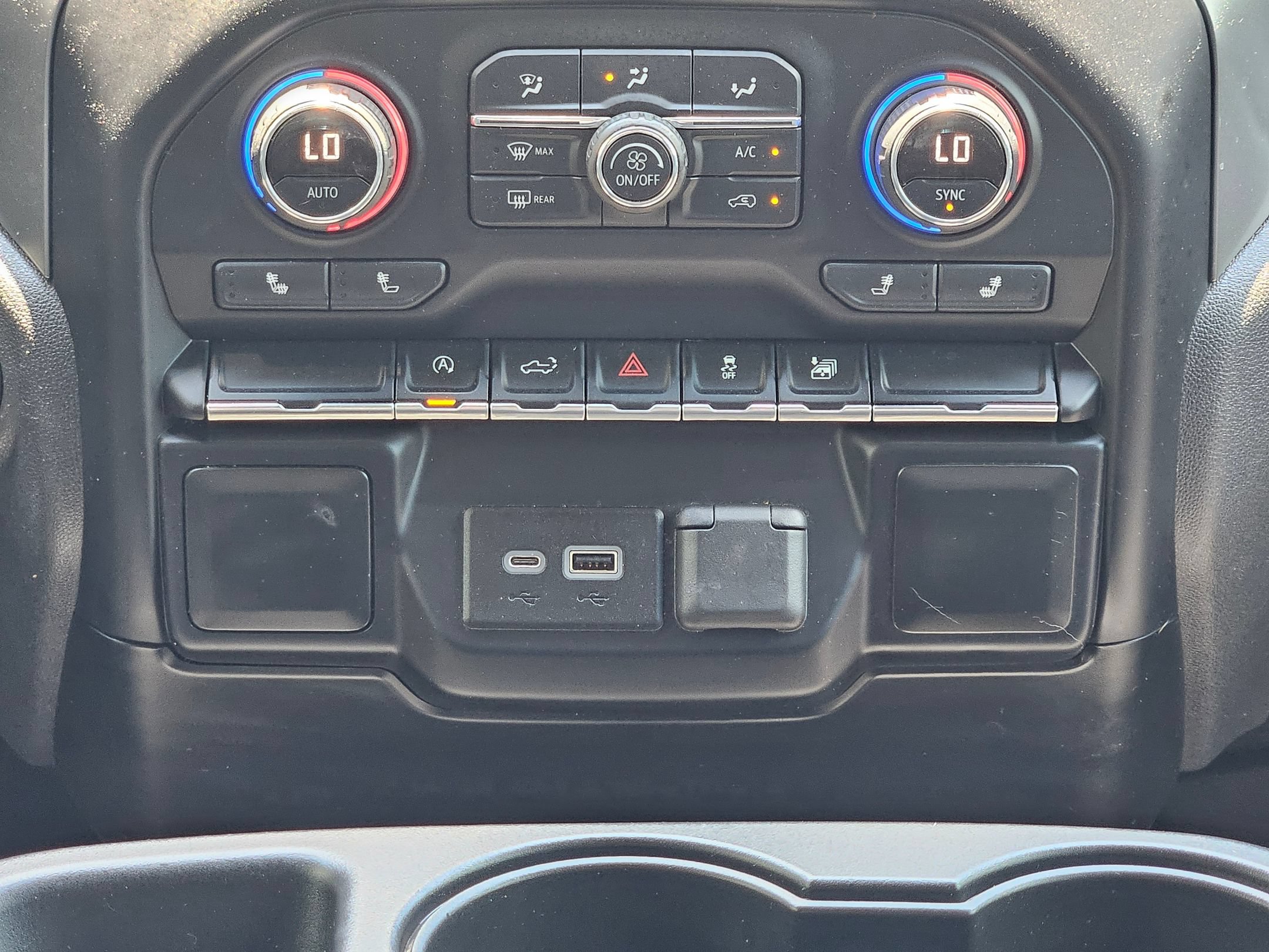 Used 2020 Chevrolet Silverado 1500 LT w/ Texas Edition RWD image 13