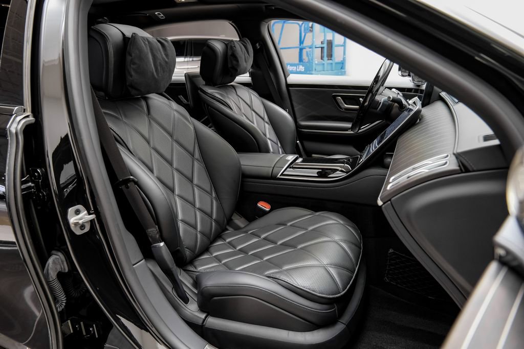 Used 2024 Mercedes-Benz Maybach S 680 4MATIC image 38