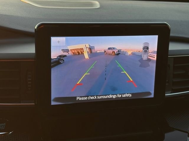 Used 2024 Ford Explorer ST-Line w/ Class IV Trailer Tow Package image 11