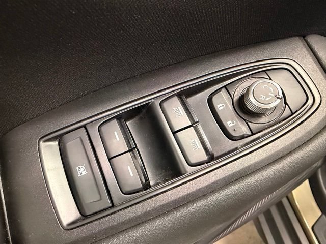 Used 2025 Subaru Outback Premium AWD/4WD image 18
