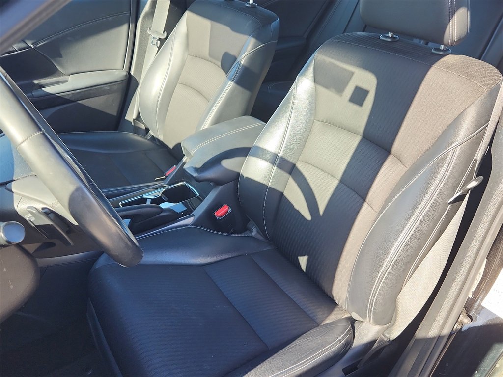 Used 2016 Honda Accord Sport image 16