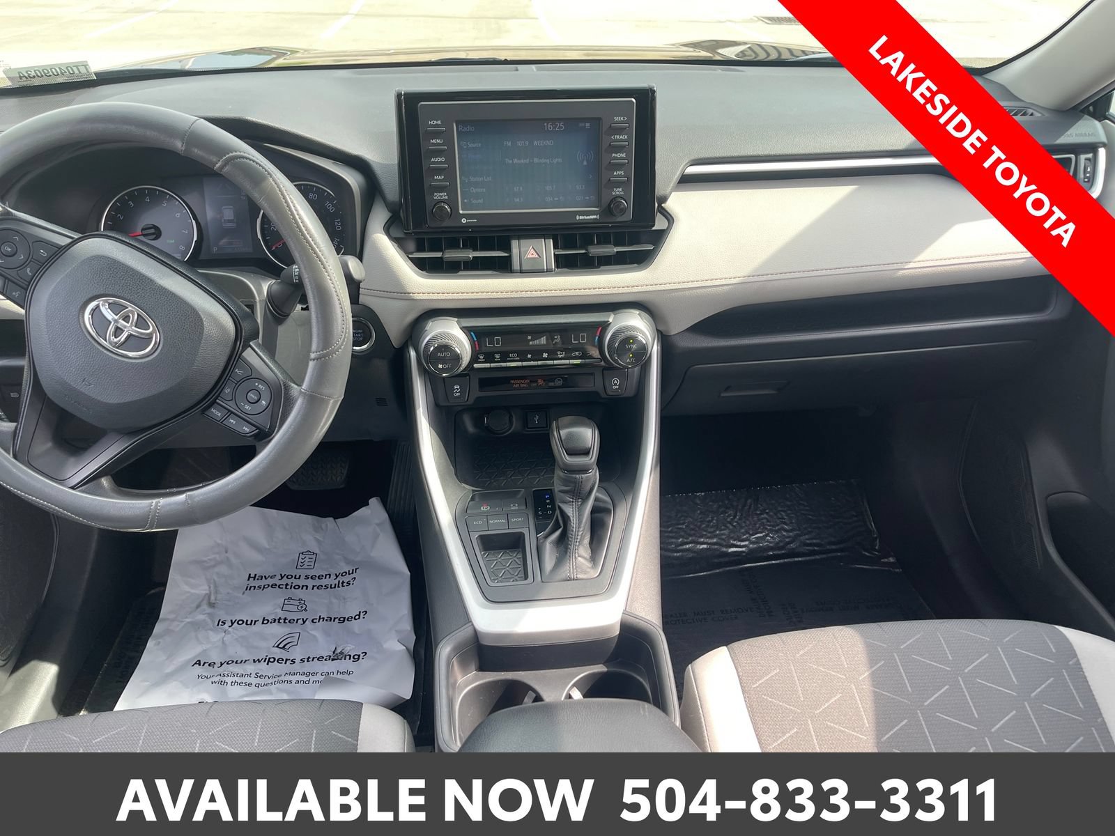Used 2020 Toyota RAV4 XLE FWD image 21