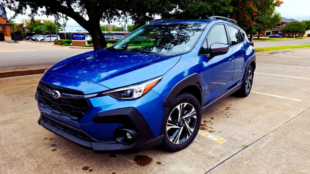 Used 2024 Subaru Crosstrek 2.0i Premium AWD/4WD image 4