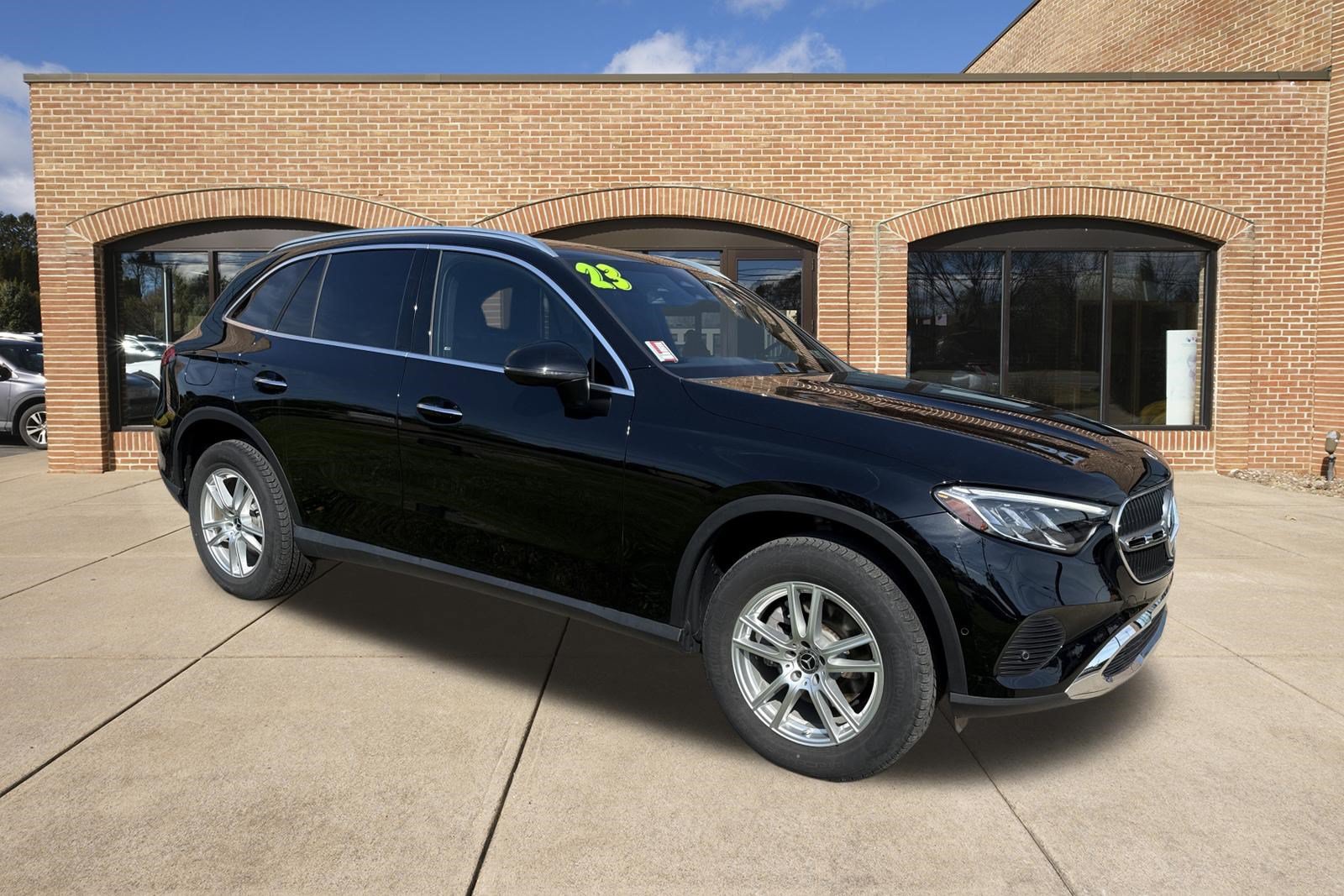 Used 2023 Mercedes-Benz GLC 300 4MATIC video 1