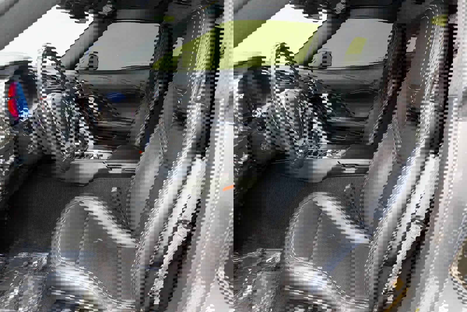 Used 2015 Chevrolet Corvette Z06 w/ 3LZ Preferred Equipment Group image 11