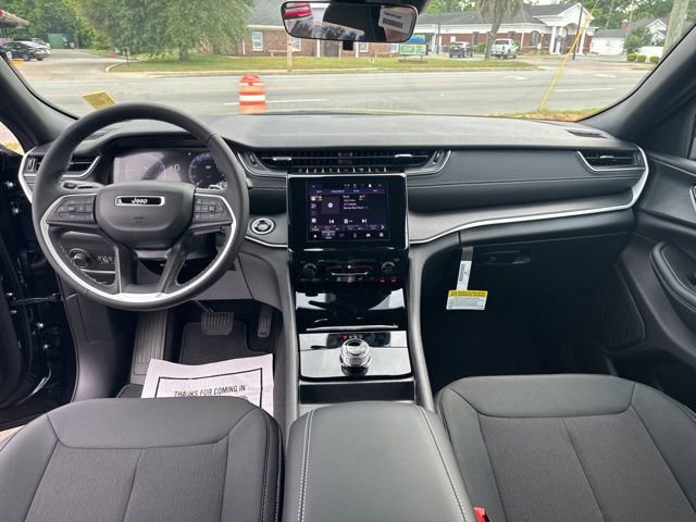 New 2026 Jeep Grand Cherokee Laredo RWD image 14