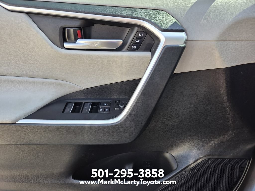 Used 2023 Toyota RAV4 XLE Premium AWD/4WD image 26