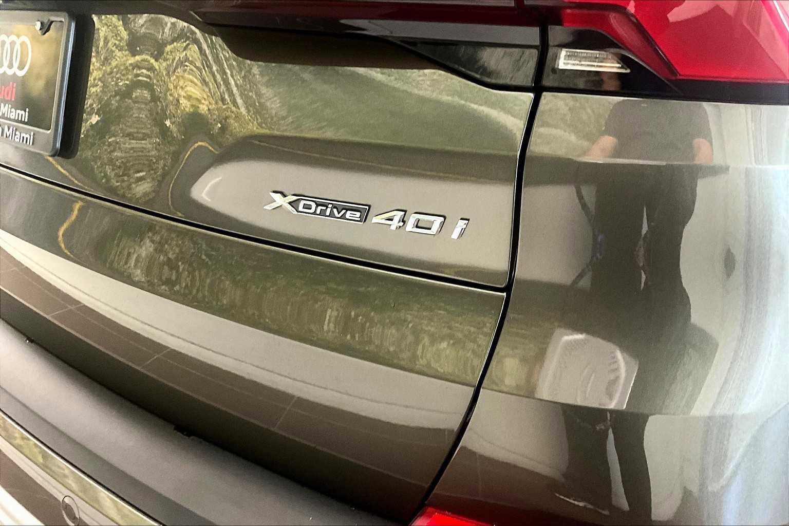 Used 2024 BMW X5 xDrive40i w/ Parking Assistance Package image 9