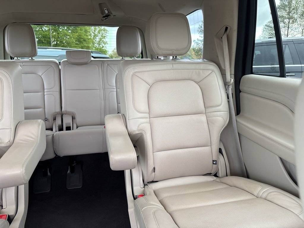 Used 2019 Lincoln Navigator Reserve w/ Cargo Package image 14