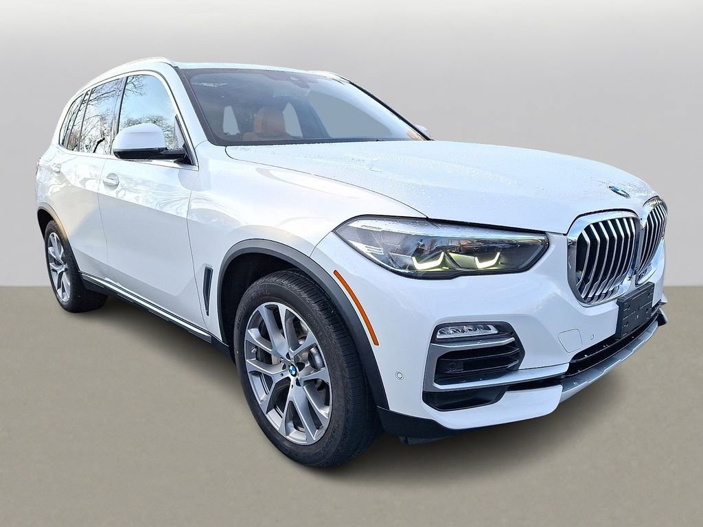 Used 2021 BMW X5 xDrive40i w/ Premium Package image 3