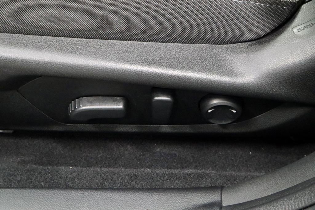 Used 2025 Subaru Crosstrek 2.0i Premium image 25