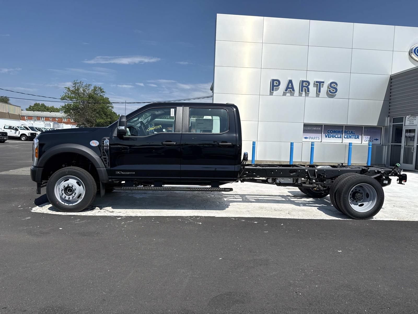 New 2026 Ford F550 4x4 Crew Cab Super Duty image 6