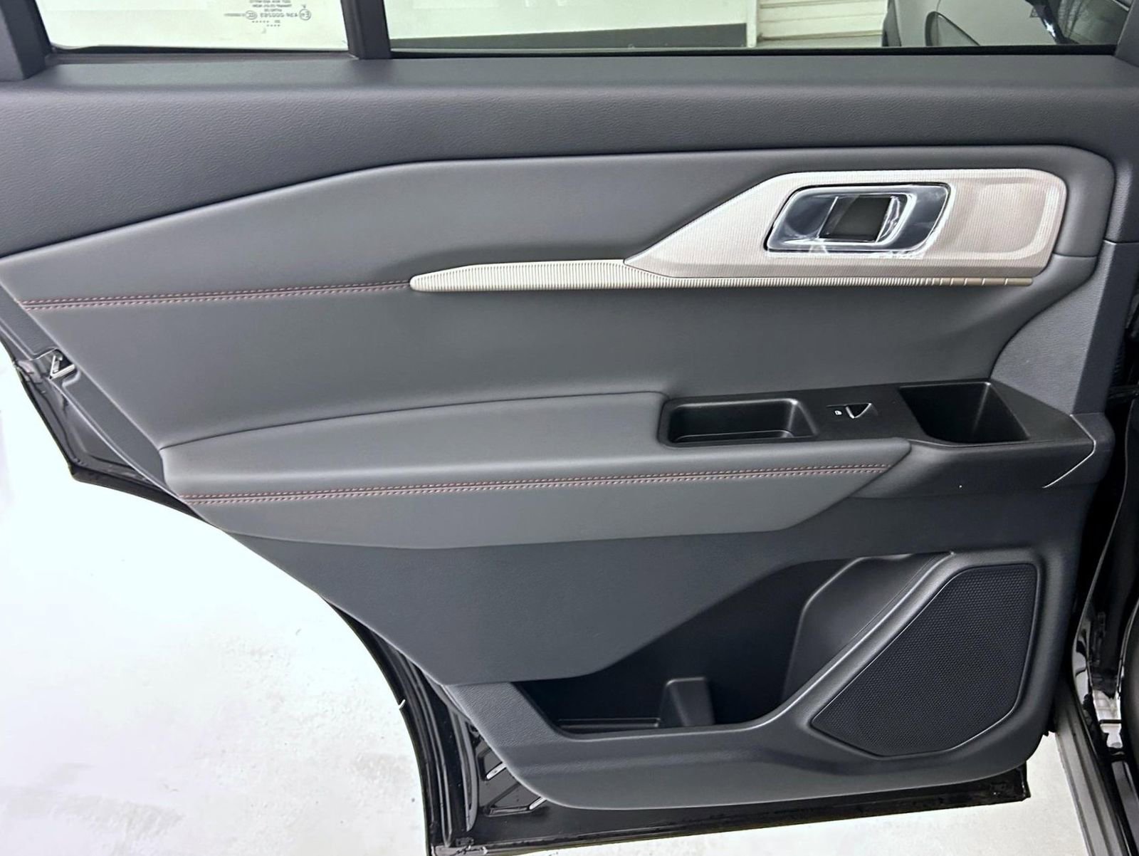 New 2026 Ford Explorer Active image 22