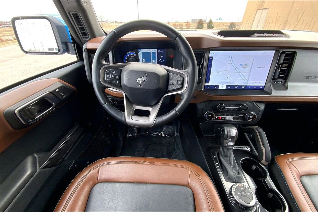 Used 2024 Ford Bronco Outer Banks AWD/4WD image 5
