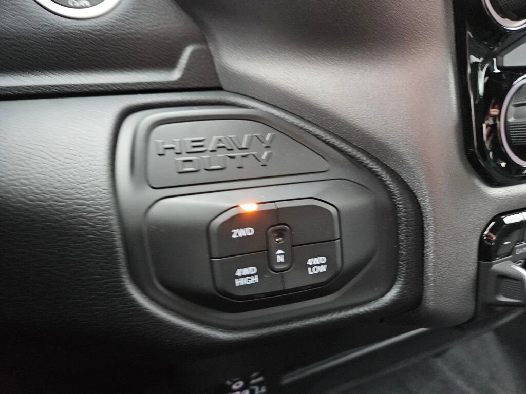 New 2026 RAM 2500 Big Horn AWD/4WD image 24