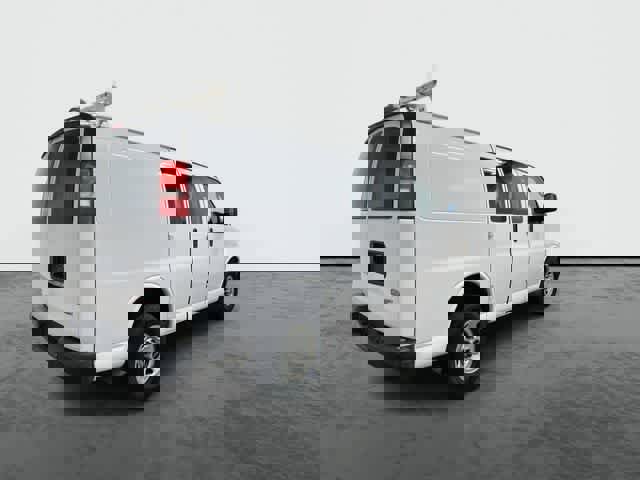 Used 2018 GMC Savana 2500 image 4