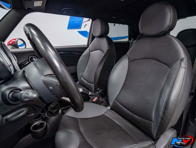 Used 2009 MINI Cooper John Cooper Works image 15
