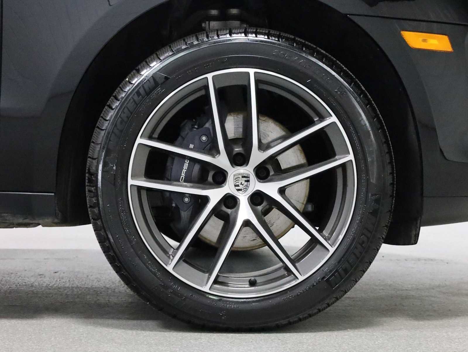 Certified 2026 Porsche Macan AWD/4WD image 12